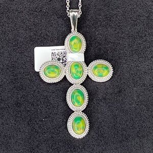 🔥 NWT Mojave Green Turquoise Cross Pendant Necklace